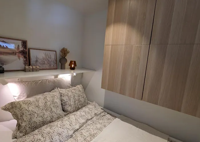 Appartement Meget Hjemmekoseligisentraltinyoppusset *
